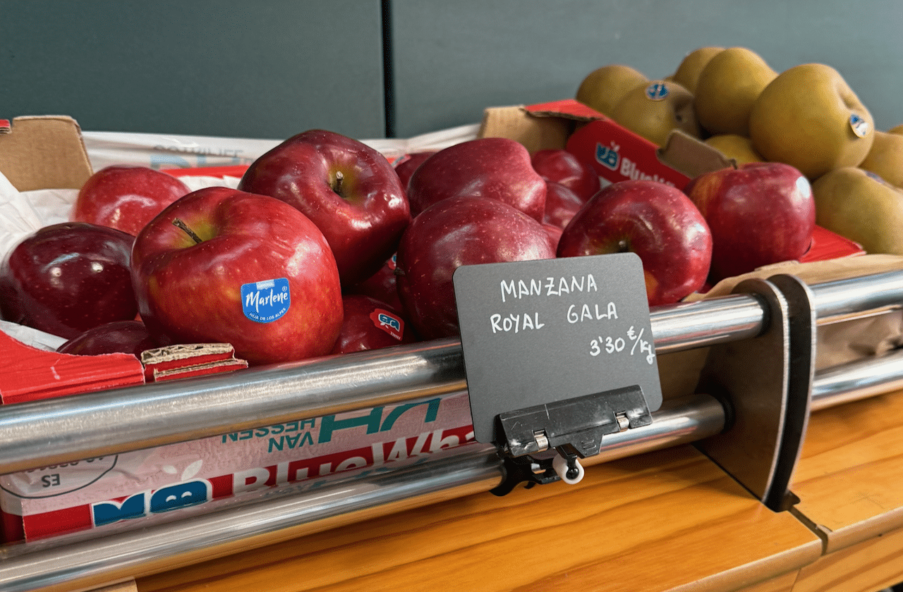 Apples are one example of the lower cost of living in Spain for expats.
