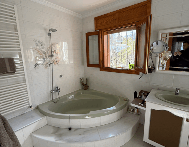 Master bath on main level