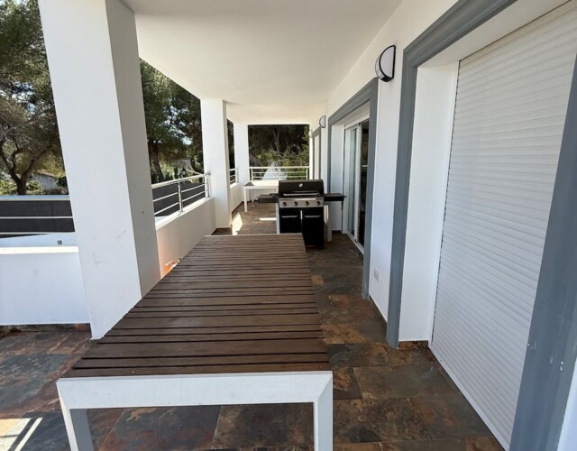 Side terrace on main level